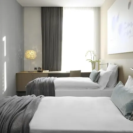 Hotel Cubo