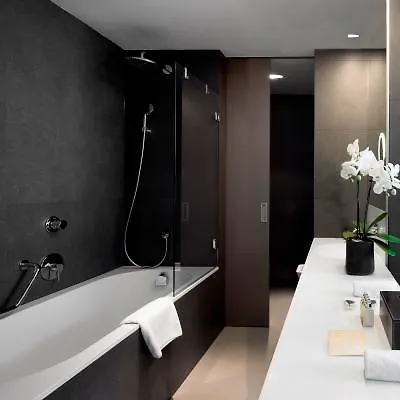 Cubo Hotel