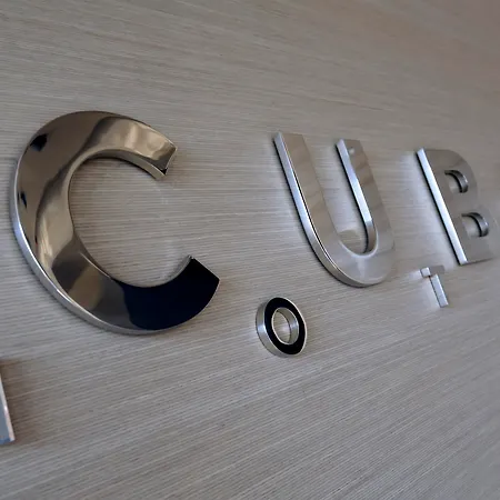 Cubo Hotel