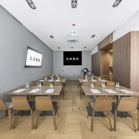 Cubo Hotel Lubiana